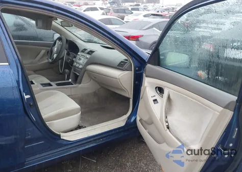 2007 Toyota Camry Ce z USA, uszkodzony, nr VIN 4T1BE46K67U062432